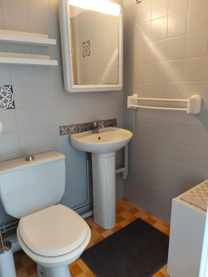 Coquet Studio Avec Belle Terrasse Apartamento La Londe-les-Maures Exterior foto