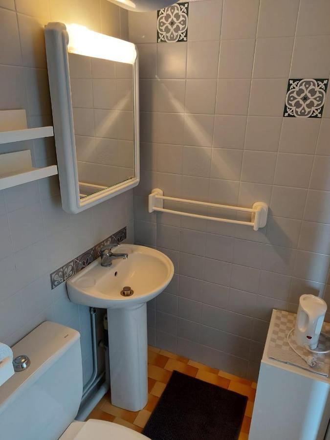 Coquet Studio Avec Belle Terrasse Apartamento La Londe-les-Maures Exterior foto